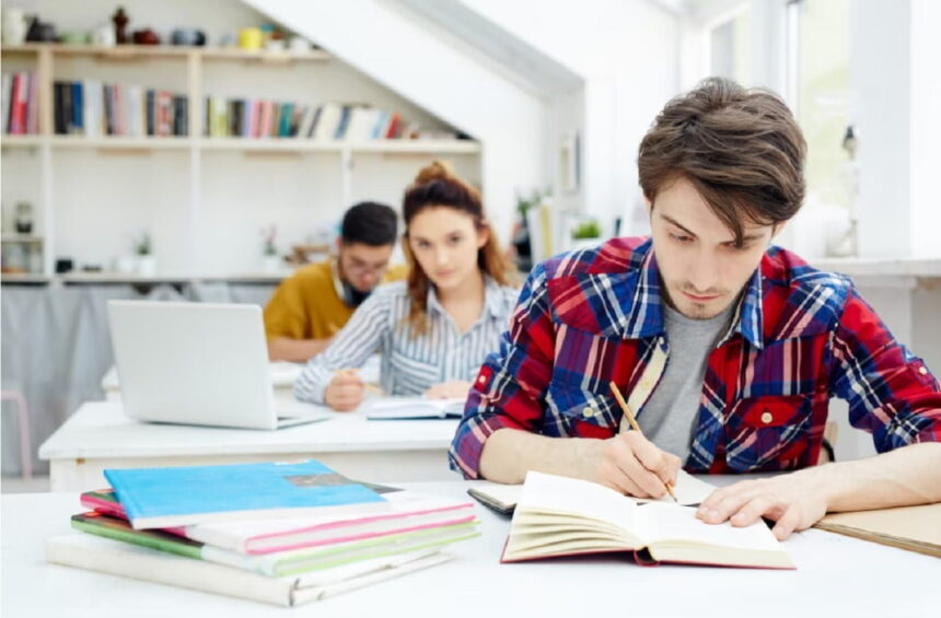 Online Eğitim: Evden Verimli Ders Çalışmanın 7 Yolu